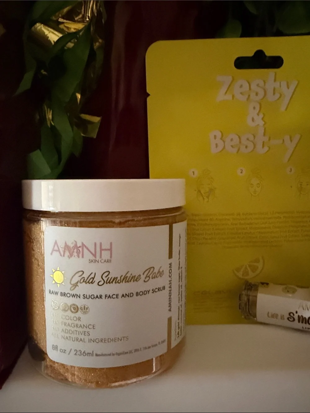 AMINAH Gold Sunshine Bake Sugar Scrub & Lip Gloss -Plus Face mask